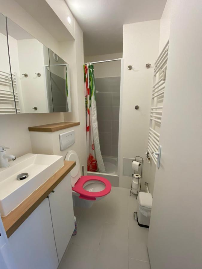 Studio Morgane-Balcon Couvert-Wifi-Pres Centre-Linge Et Menage Reims Exterior foto